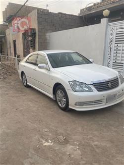 تۆیۆتا کراون